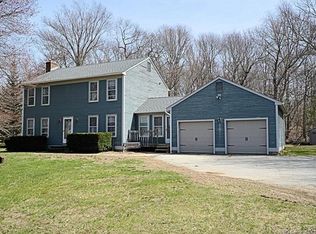 47 Heatherwood Dr, Colchester, CT 06415