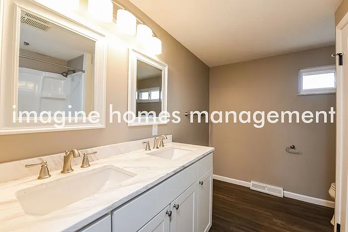 15614 Creekwood Ln — Photo 10