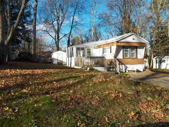 36 White Rock Circle, Tilton, NH 03276