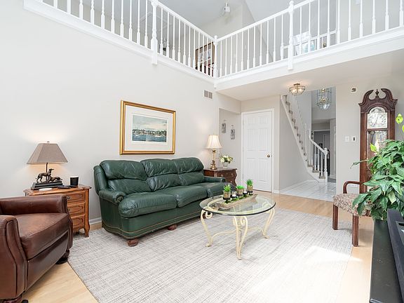 4th image of 17219 Lakebrook Dr