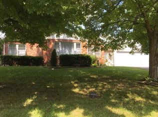 1626 Grant Rd, Saint Louis, MO 63119