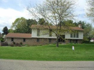 11470 Garden Lane Ave NW, Uniontown, OH 44685
