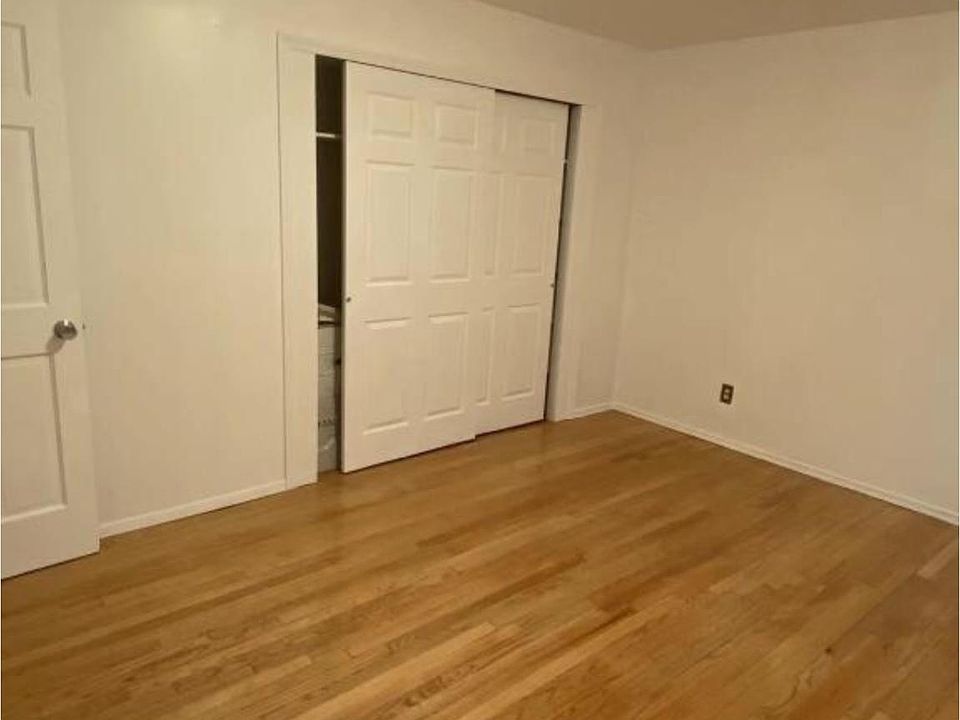 1st image of 24500 62nd Ave