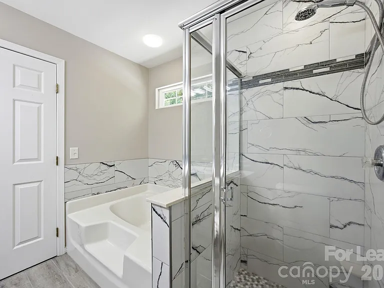 1804 Robinwood Village Dr — Photo 18