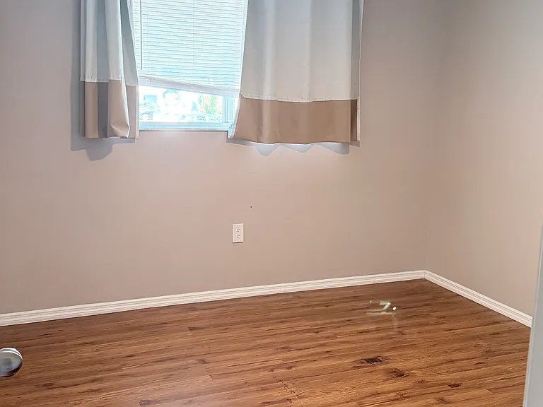 148 Cypress Way E #8 — Photo 7