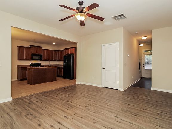 5th image of 505 Broughton Dr