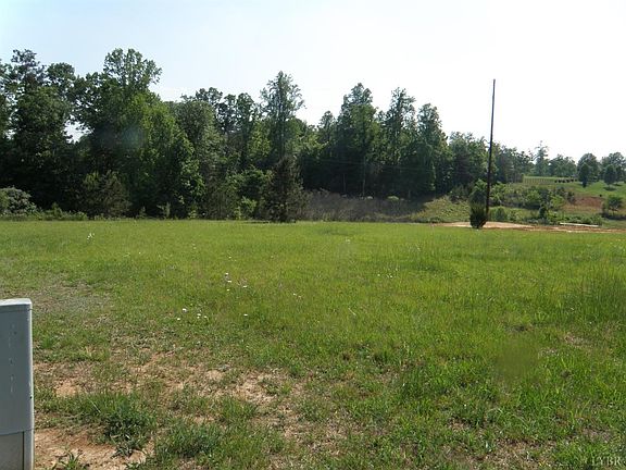 5th image of 131 Shasta Ln