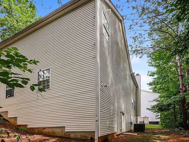 4080 Robin Cir — Photo 17