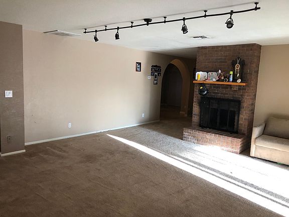 4th image of 6935 Rogers St