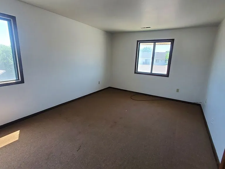7625 W Donna Ct - 8 Unit — Photo 9