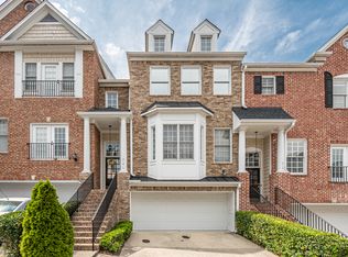 318 Creekbank Way SE, Smyrna, GA 30082