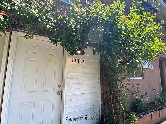 2nd image of 1931 S Durango St #8609256