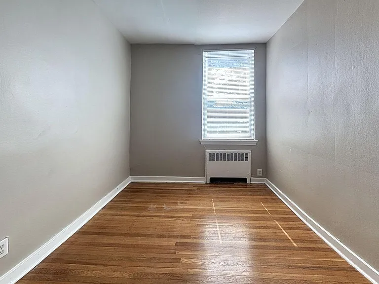 6840 Marshall Rd — Photo 10