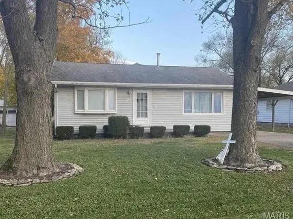 560 S Elm St, Hull, IL 62343