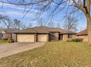 3115 W Edgewood Street, Springfield, MO 65807