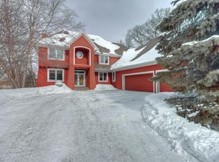 15452 Boulder Pointe Rd, Eden Prairie, MN 55347