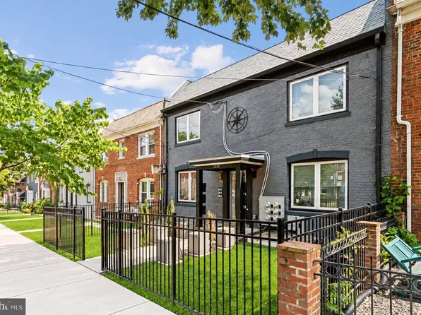 1355 Bryant St NE APT 2, Washington, DC 20018