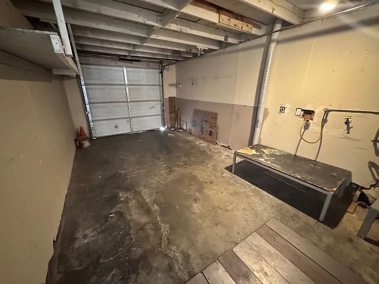 5245 Golden Ln — Photo 23