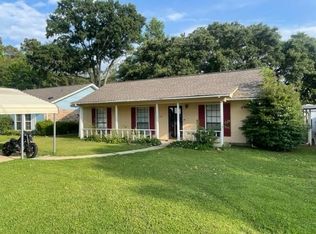 1420 Willus Dr, Laurel, MS 39440