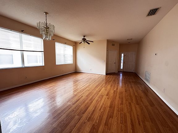 3rd image of 7909 Terrace Ridge Dr