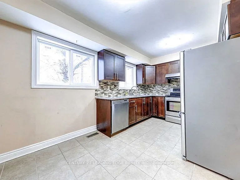45 Burkwood Cres — Photo 9