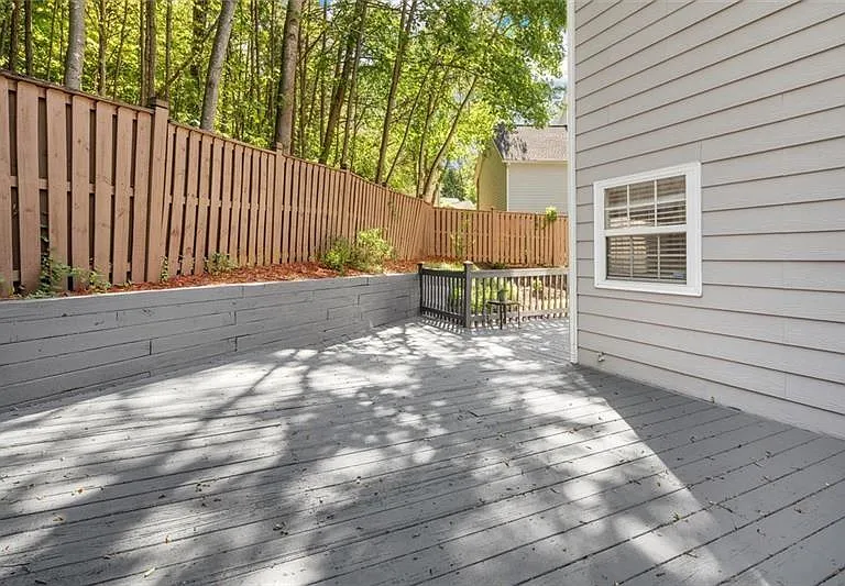 4220 Hunters Green Way NE — Photo 30