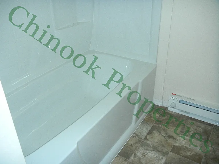 2 Bedroom Duplex in Santa Clara Neighborhood — Photo 8