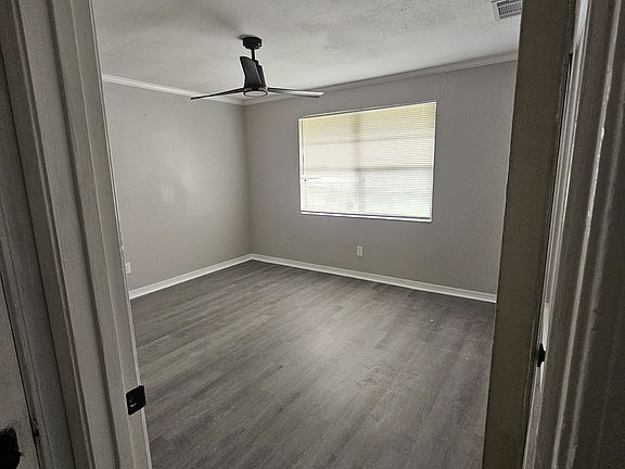 5th image of 457 Bentwood Ln #1B