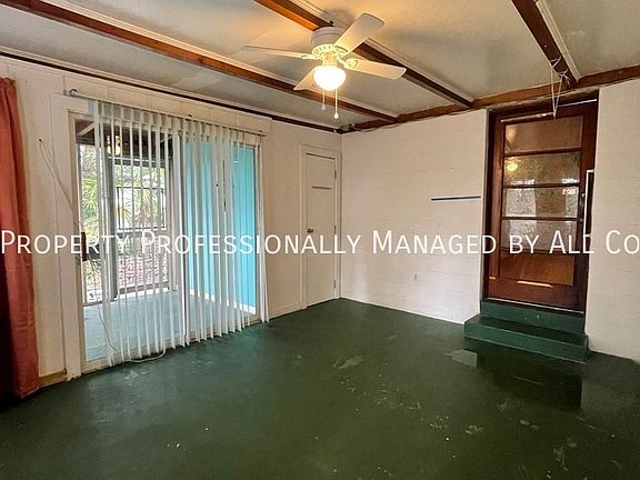 4th image of 2504 S Crystal Lake Dr #A