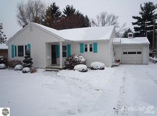 415 E Washington St, Saint Louis, MI 48880