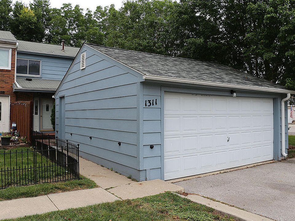 1st image of 1311 Barkley Ct