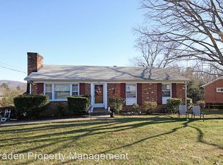2312 Wakefield Rd, Charlottesville, VA 22901