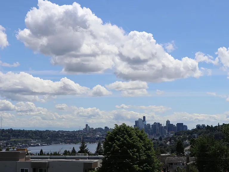 Fremont Court — Photo 14