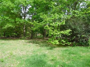 127 Toddy Hill Rd, Sandy Hook, CT 06482