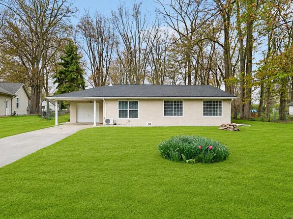 3310 Blue Water Dr, Fort Gratiot, MI 48059