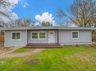 1704 Hillside Dr, River Oaks, TX 76114