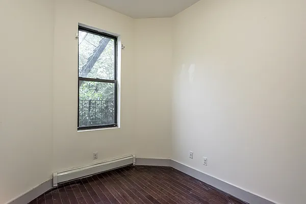 Rented by Nooklyn NYC LLC | media 38