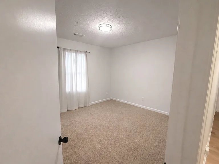 30 Fairfield Dr — Photo 10
