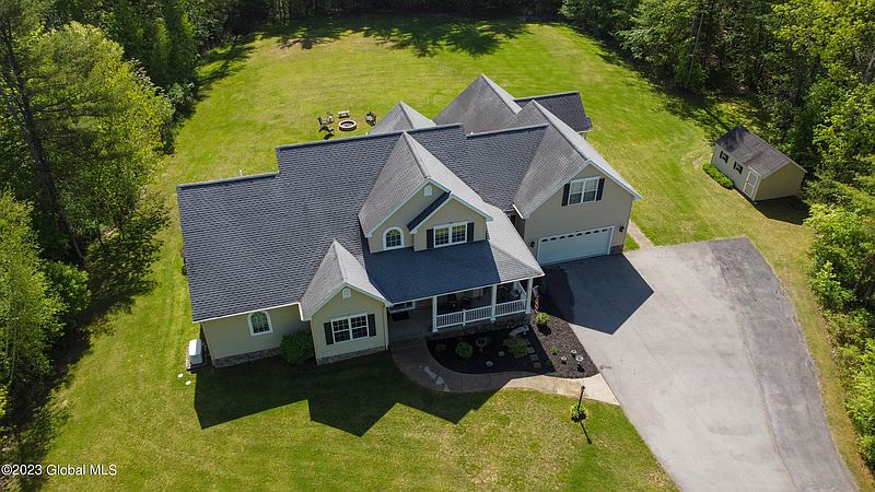 5th image of 302 Covington Court