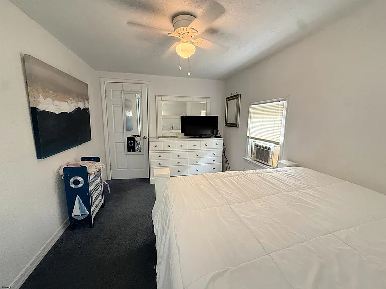 223 N Wyoming Ave #2027 — Photo 19