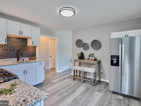 301 W 11th Ave, Baltimore, MD 21225