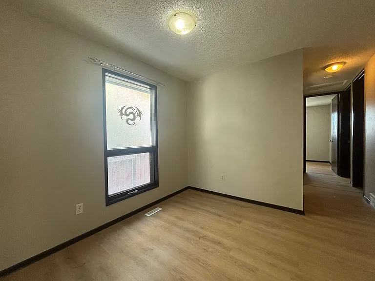 67 Castledale Way NE — Photo 8