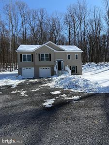 9942 Back Creek Valley Rd, Hedgesville, WV, 25427