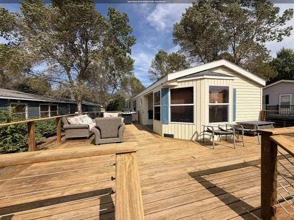 1104 Sunshine Run, Arnolds Park, IA 51331