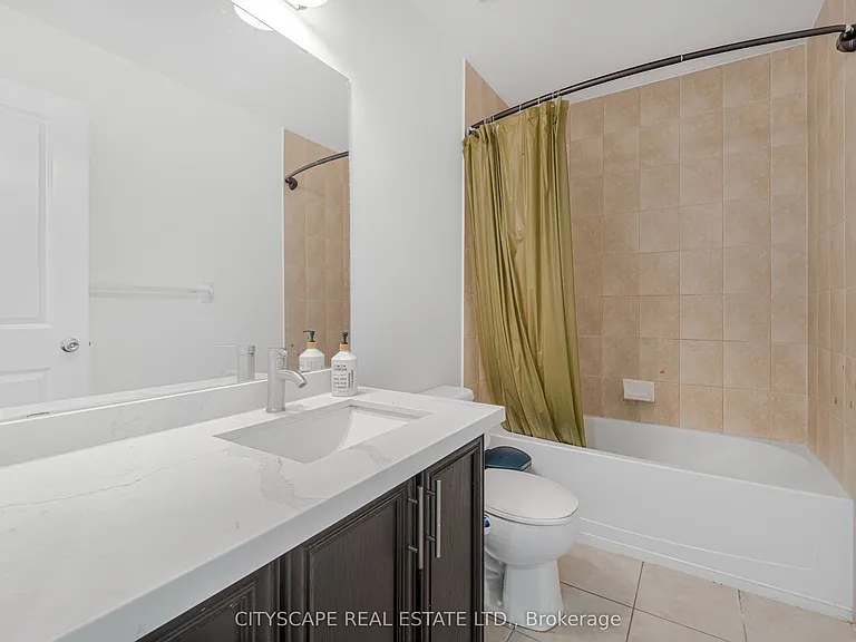 14 Redcedar Cres — Photo 20