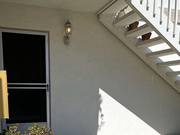 4th image of 233 Avenida Monterey APT A