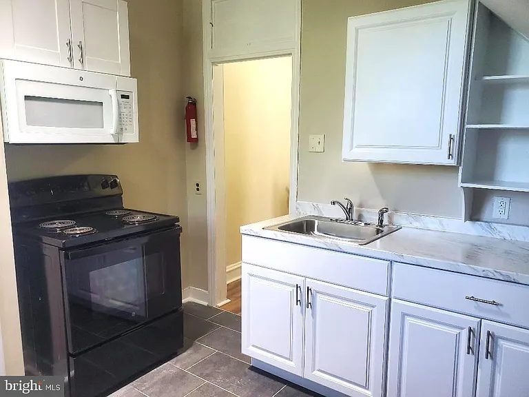 220 S Scott Ave #3 — Photo 11