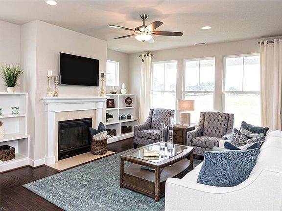 4th image of 227 McCormick Dr