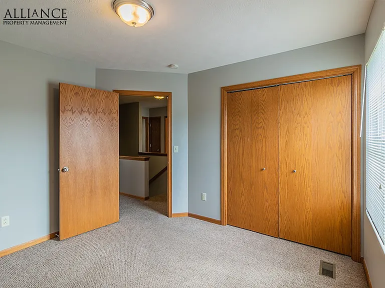 500 Brookmont Dr — Photo 8