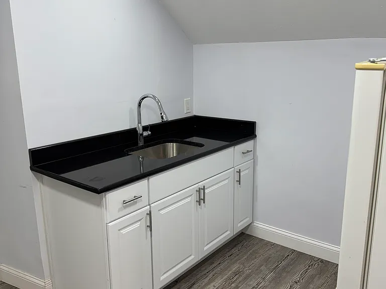 2122 Waterbury Rd #3 — Photo 4
